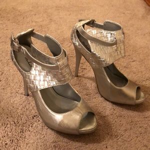 Michael Antonio shoes